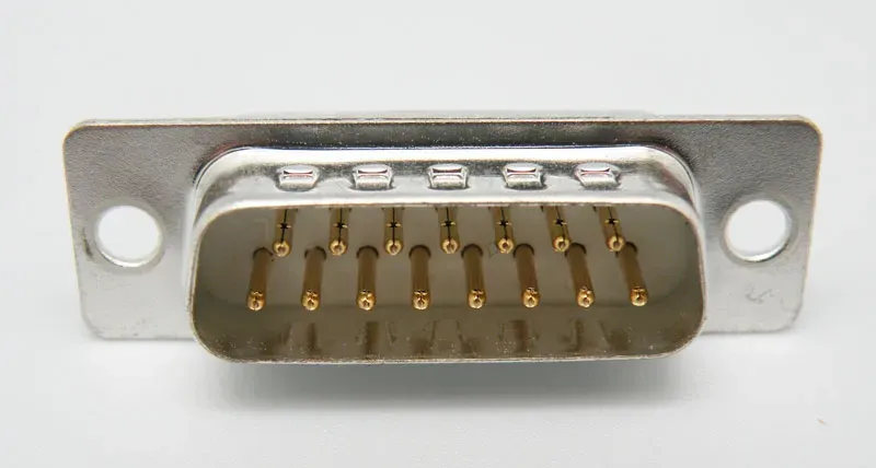 15P. SUB-D MACHO, PARA SOLDAR