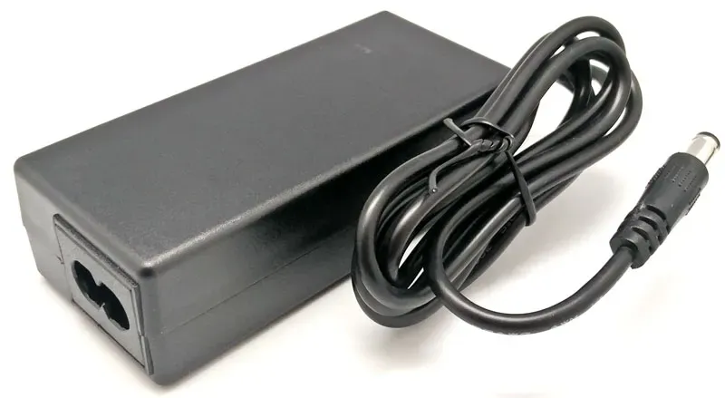 Alimentador Fijo 36V 2A [5.5x2.1mm]